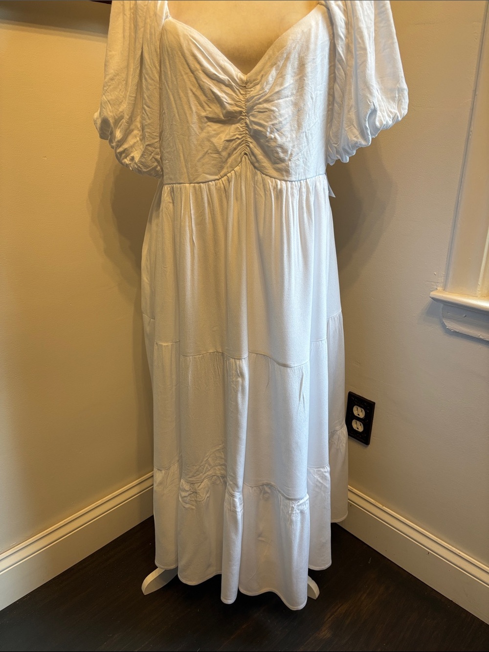 Arula Tiered Puff Sleeve Midi Dress White NWT - Picture 5 of 9
